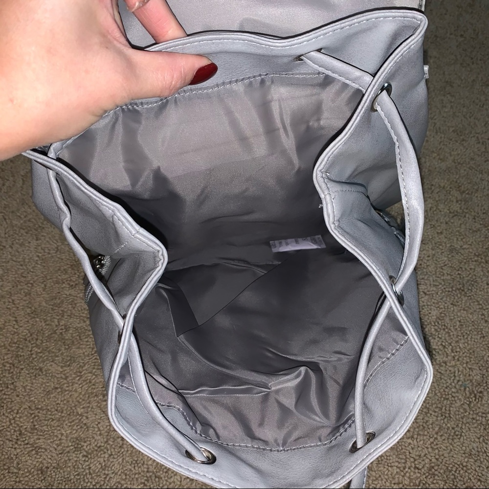 New Ulta Grey backpack - Picture 5 of 6